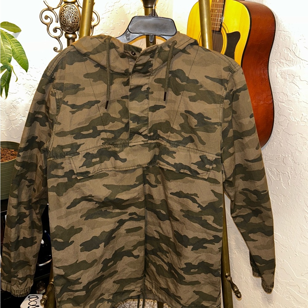 Men’s Camouflage Windbreaker